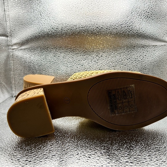 Women's Tan Woven Slide Sandals - Picture 4 of 6